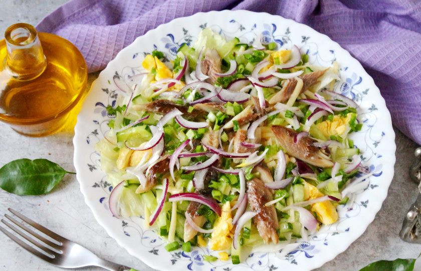 1. Этап. Салат из копченой сельди с сыром: Приятного аппетита!