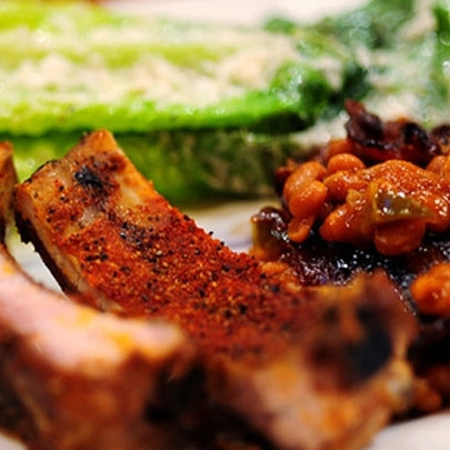 1. Этап. Жареные свиные ребрышки в духовке: Готово. Приятного аппетита! :)