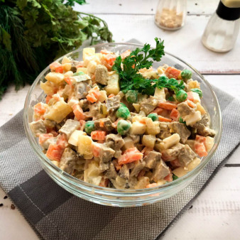 Оливье с печенью