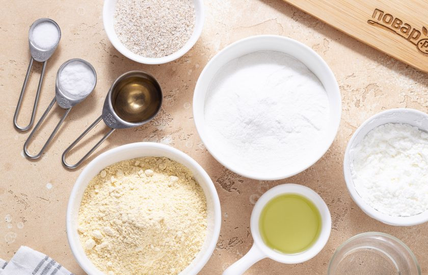 1. Этап. Хлеб из рисовой муки в духовке: Подготовьте все ингредиенты.