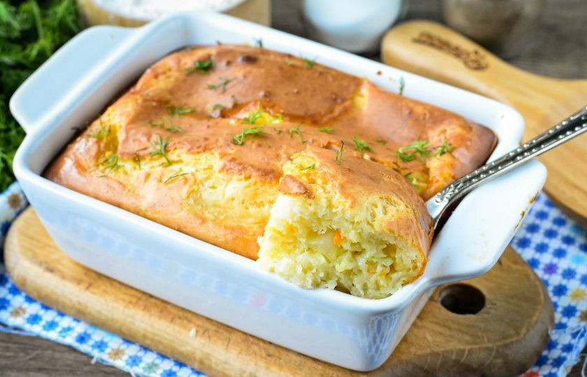 1. Этап. Капустный заливной пирог на майонезе и сметане: Пирог остудите и подавайте к столу. Приятного аппетита!