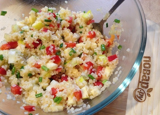 1. Этап. Салат из булгура с яблоком, сельдереем и перцем: 10. Перемешиваем — и можно дегустировать!