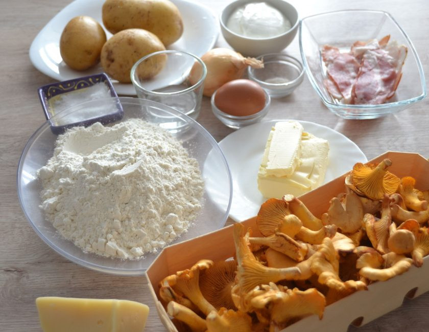 1. Этап. Тарталетки с лисичками: Подготовьте ингредиенты.