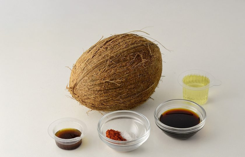 1. Этап. Кокосовый бекон: Подготовьте все ингредиенты.