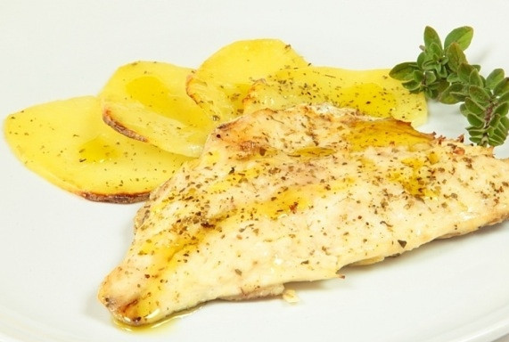 1. Этап. Филе рыбы с картошкой: Запекайте примерно 30 минут при 150 градусах.