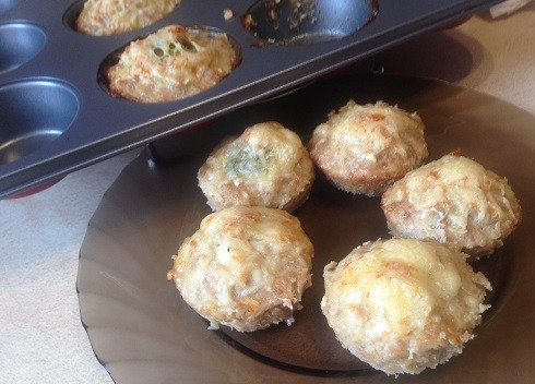 1. Этап. Мясные кексы с брокколи: 8. Сочные и вкусные кексы готовы. Приятного аппетита!