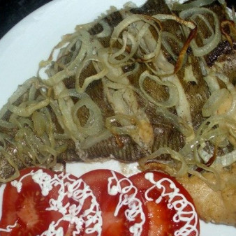 Камбала запеченная