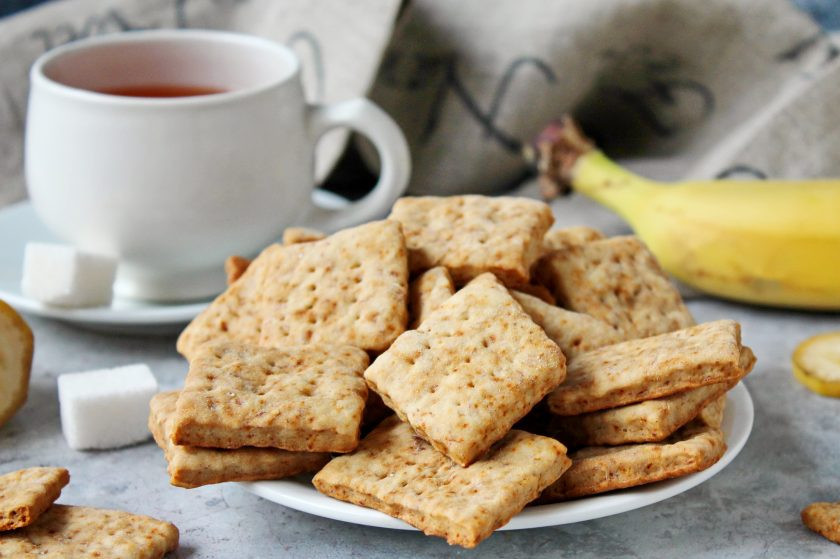 1. Этап. Крекеры с бананом: Приятного аппетита!