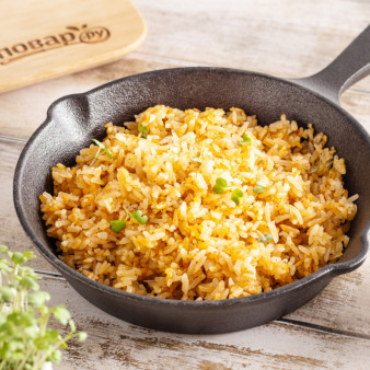 Рис жареный на сковороде