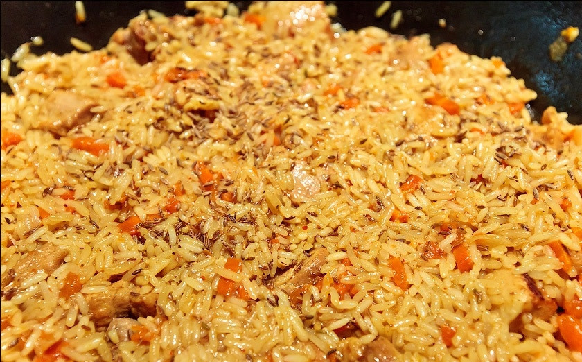 1. Этап. Ферганский плов: 13. Необходимо тушить плов на медленном огне без крышки, пока не выкипит вся вода.