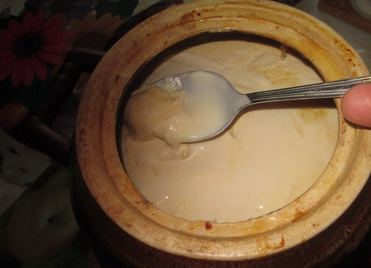 1. Этап. Закваска для ряженки: 5. Готовый продукт можно пропустить через сито, чтобы убрать комки.