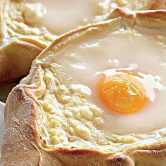 Грузинский хачапури с сыром