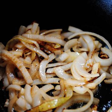 1. Этап. Итальянские горячие бутерброды: Жарить в течении нескольких минут.