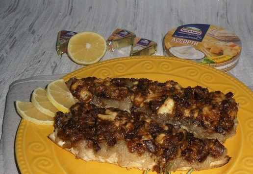 1. Этап. Запеченная скумбрия с овощами и сыром: Подаем запеченную рыбу.