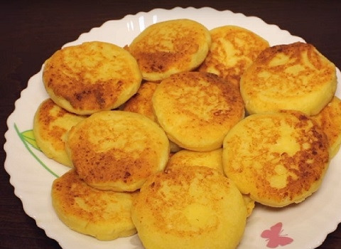 1. Этап. Сырники с адыгейским сыром: Сырники готовы!