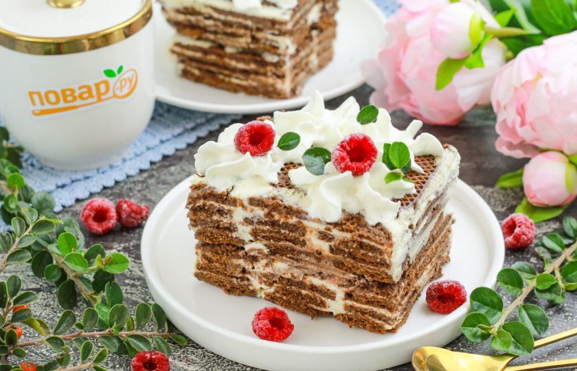 1. Этап. Торт из печенья с кремом из сметаны и сгущёнки: Спустя указанное время печенье 