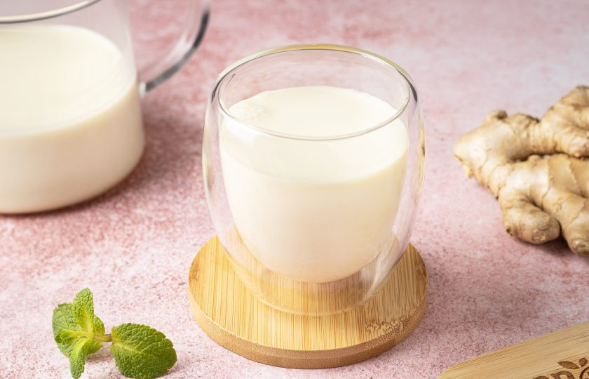 1. Этап. Молокочай с имбирем: Процедите напиток перед употреблением. Молокочай с имбирем готов!