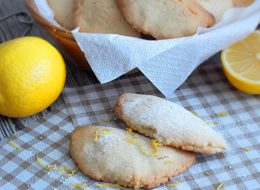 1. Этап. Печенье с лимонной начинкой: Подавайте печенье с любимыми напитками. Приятного аппетита!