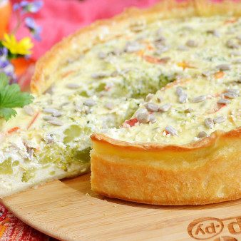 Пирог с творогом и брокколи