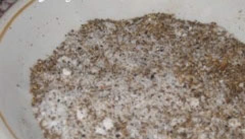 1. Этап. Лещ с грибами: 2. Затем нужно взять соль, перец, кориандр и тщательно всё смешать.