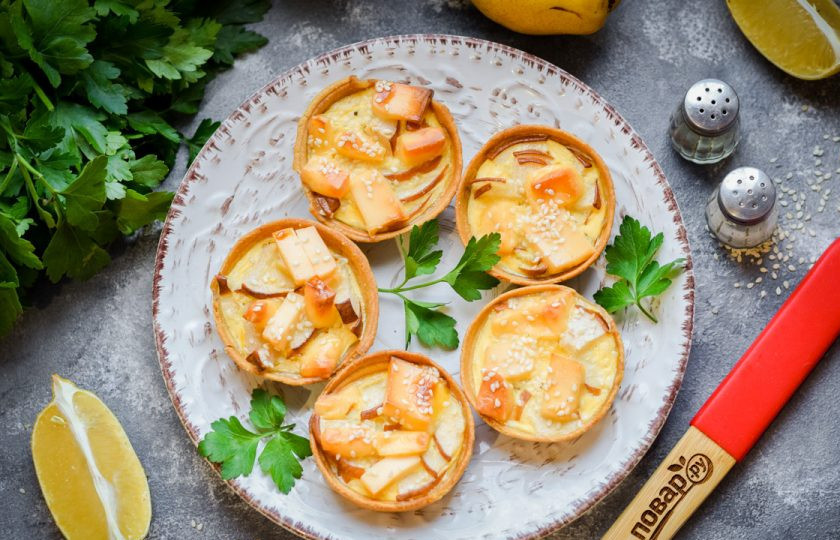 1. Этап. Тарталетки с грушей и сыром: Приятного аппетита!