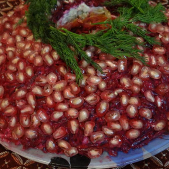 Салат Гранатовый браслет