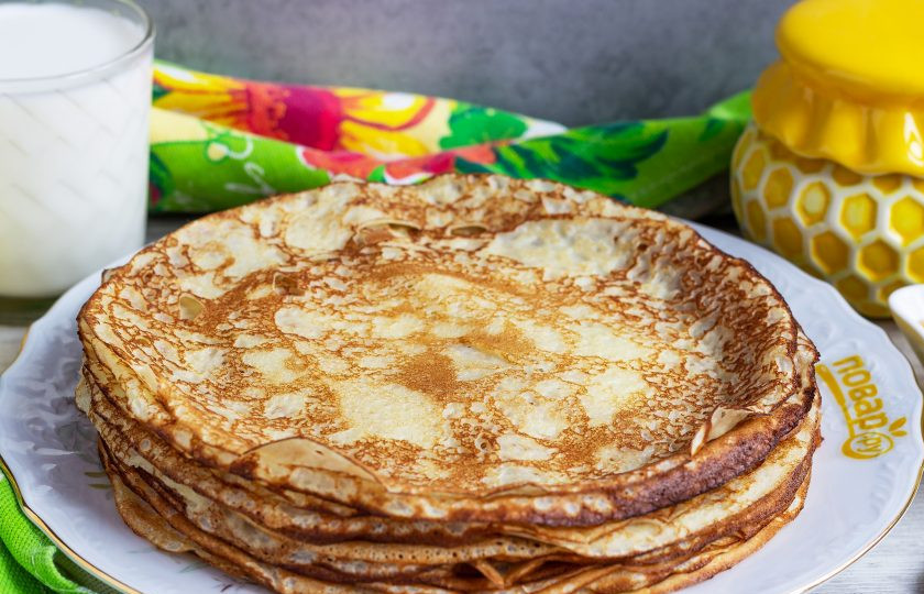 1. Этап. Каравайцы: Подавайте каравайцы с медом, вареньем, сгущеным молоком, сметанкой или ягодным соусом!