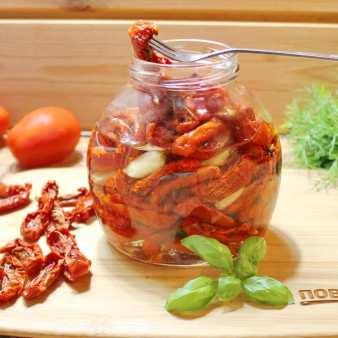Помидоры в масле
