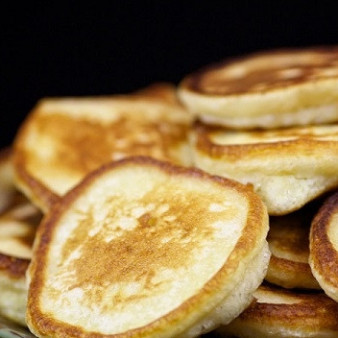 Пышные оладушки на дрожжах