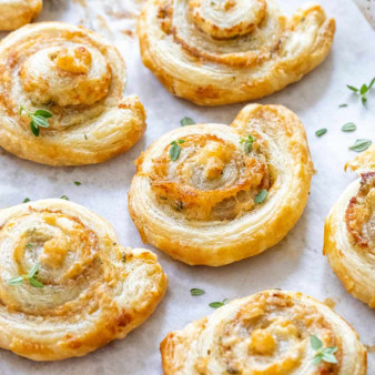 Prosciutto and Cheese Puff Pastry Pinwheels