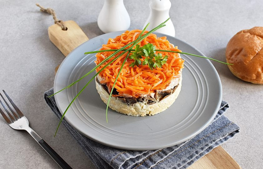 1. Этап. Салат из копченого окорочка: Приятного аппетита!