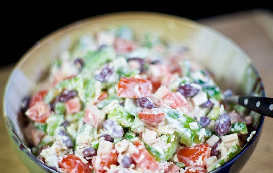 1. Этап. Салат Лакомка: 8. Аккуратно все перемешать и салат 