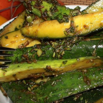 Огурчики в соусе