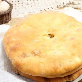 Осетинский пирог с грибами и сыром