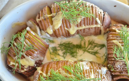 1. Этап. Чипсы из картофеля в мундире с дипом: Приятного аппетита!