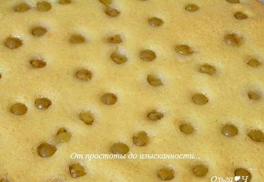 1. Этап. Постный манник с виноградом: Выпекайте при 180*С около 35 минут.