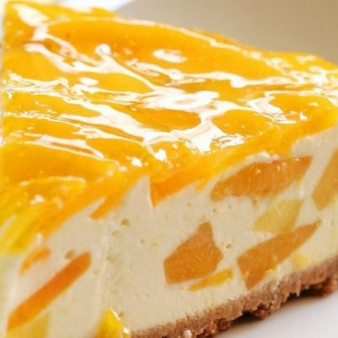 Персиковый чизкейк без выпечки