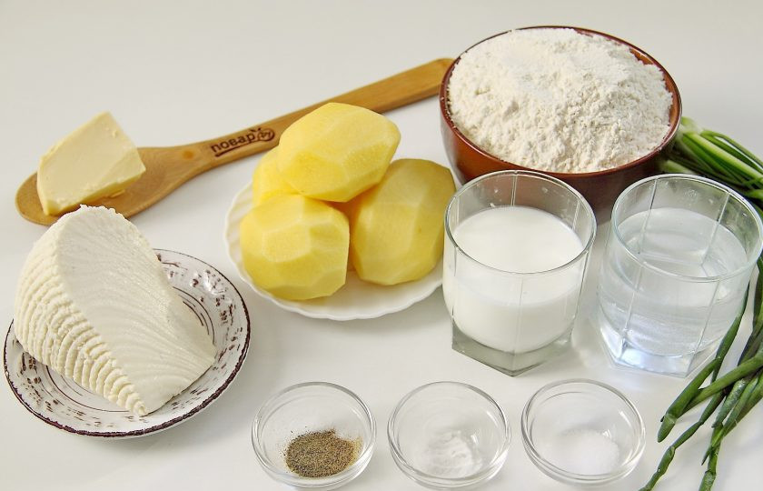 1. Этап. Балкарские хычины: Подготовьте все ингредиенты.