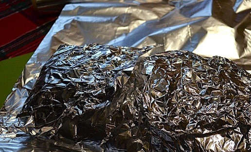 1. Этап. Буженина из индейки в соусе: Это надо сделать в несколько слоёв.