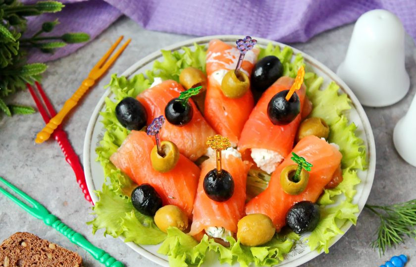 1. Этап. Рулетики с форелью и творогом: Приятного аппетита!