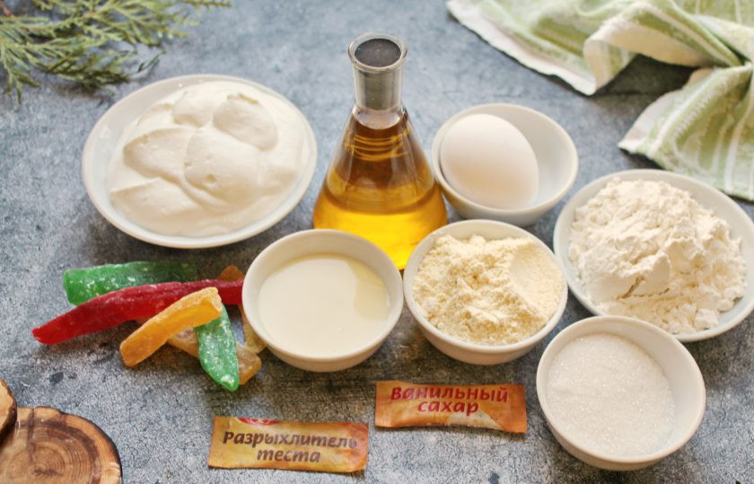 1. Этап. Кукурузные кексы с цукатами: Подготовьте все необходимые ингредиенты для приготовления кукурузных кексов с цукатами.