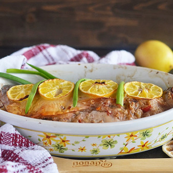 Голец с сыром и орехами