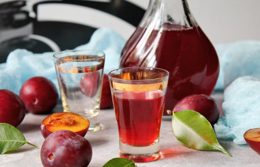 1. Этап. Настойка из сливы на водке: Приятного употребления!