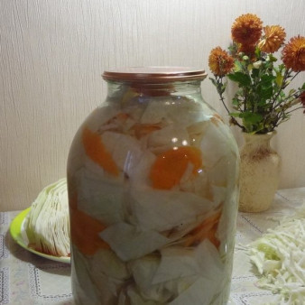 Маринованная капуста на зиму (очень вкусная)