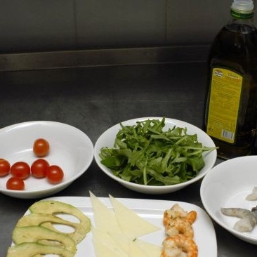 1. Этап. Салат с креветками Вкусный: Ингредиенты.