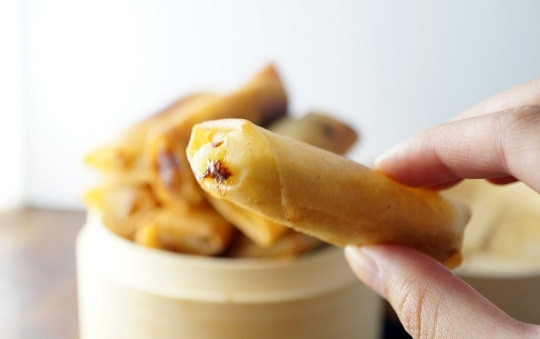 1. Этап. Спринг роллы с бананом: 7. Вот такая вкуснятина получится в результате. Угощайтесь!