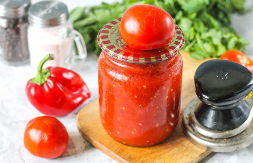 1. Этап. Заправка с перцем на зиму: Сразу же закройте с помощью закаточного ключа или по резьбе, проверьте на герметичность.