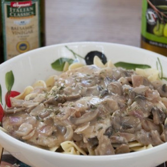 Курица с шампиньонами в сметане