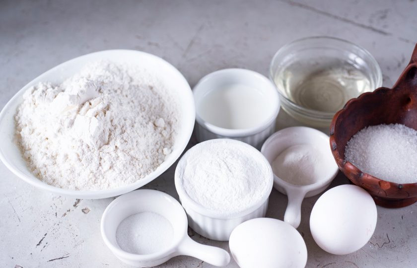 1. Этап. Сухое печенье: Все ингредиенты выложите на стол по списку.