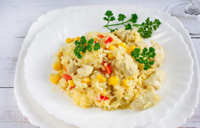 1. Этап. Рецепт куриного ризотто: Подавайте со свежей зеленью и тертым сыром. Приятного аппетита!